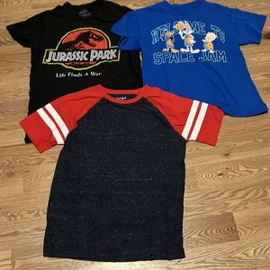 Bundle of 3 tees size boys large